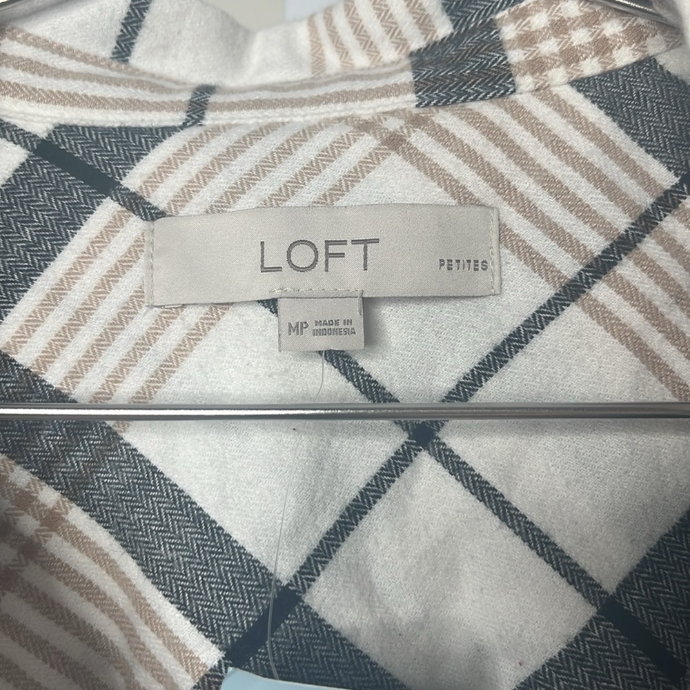 LOFT Petite Plaid Flannel Everyday Tunic Shirt Size M - Picture 3 of 11